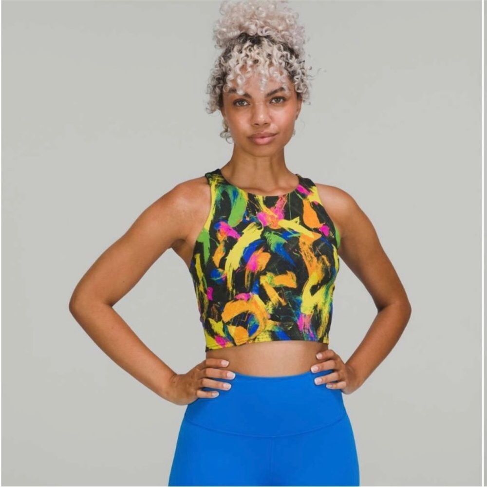Lululemon Invigorate Training Tank Top Undertone Black AOP Womens Size 4 P1201